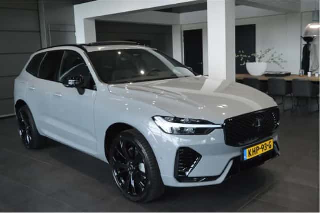 Volvo XC60 (2025) thumbnail 3