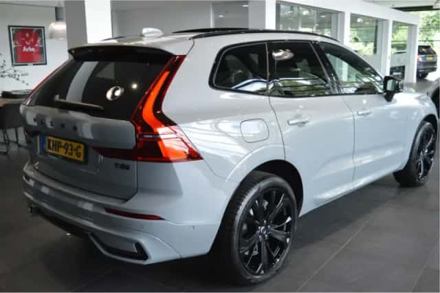 Volvo XC60 (2025) thumbnail 4