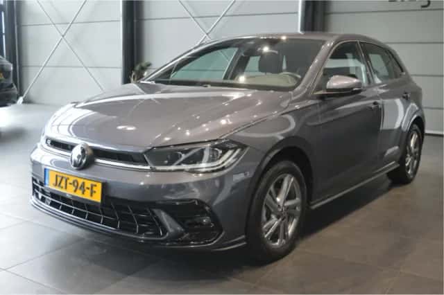 Volkswagen Polo (2024) thumbnail 2