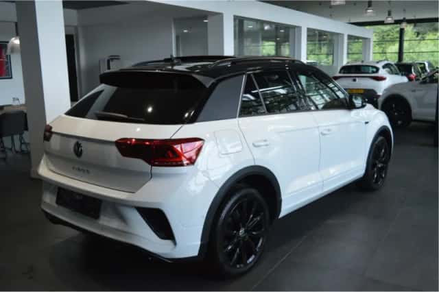 Volkswagen T-Roc (2022) thumbnail 4