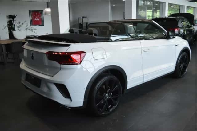 Volkswagen T-Roc (2022) thumbnail 4