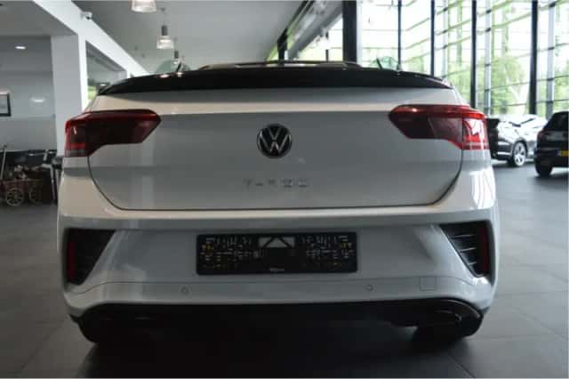 Volkswagen T-Roc (2022) thumbnail 5