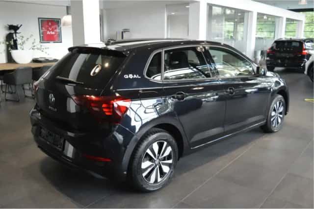 Volkswagen Polo (2024) thumbnail 4