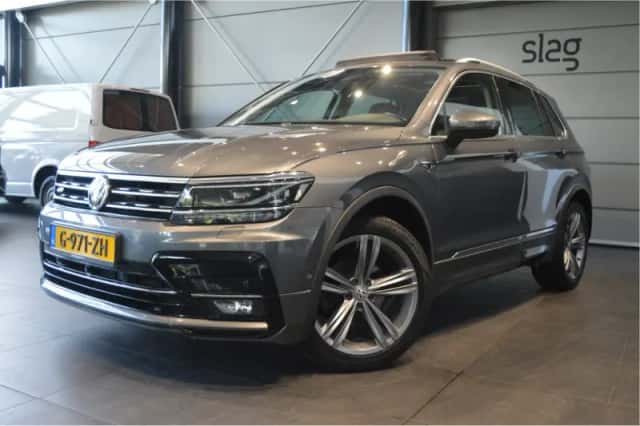 Volkswagen Tiguan (2018) thumbnail 1