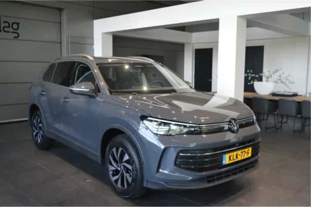 Volkswagen Tiguan (2024) thumbnail 3