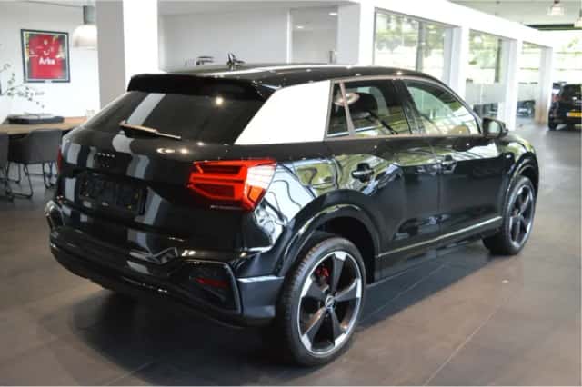 Audi Q2 (2020) thumbnail 4