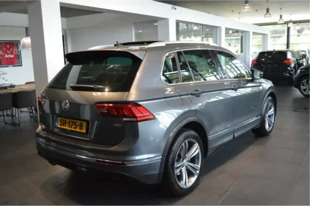 Volkswagen Tiguan (2016) thumbnail 4