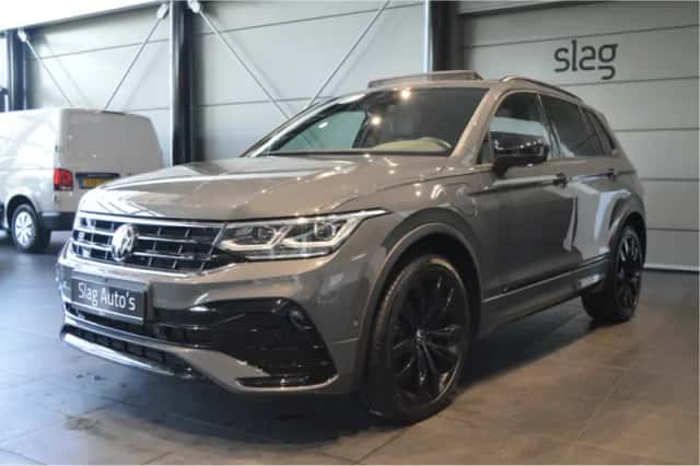 Volkswagen Tiguan (2021) thumbnail 2