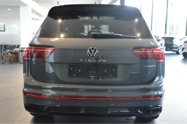 Volkswagen Tiguan (2021) thumbnail 5