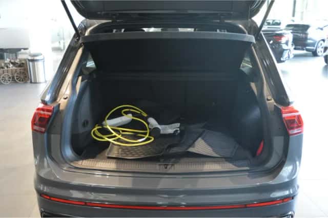 Volkswagen Tiguan (2021) thumbnail 6