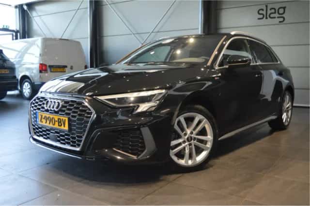 Audi A3 (2021) thumbnail 1