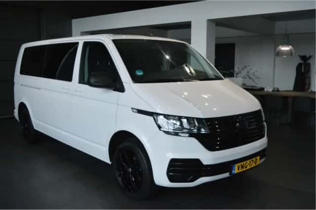 Volkswagen Transporter (2019) thumbnail 3