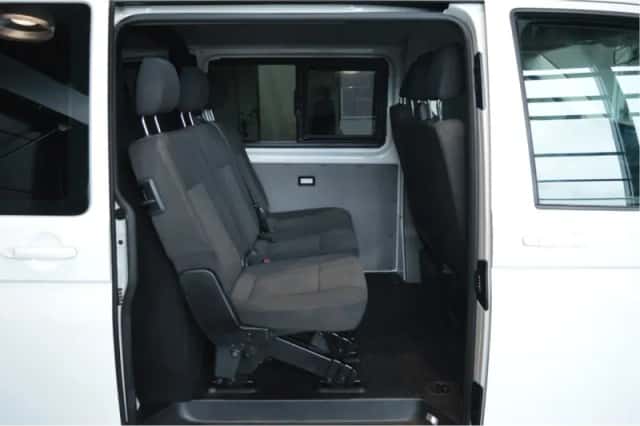 Volkswagen Transporter (2019) thumbnail 5