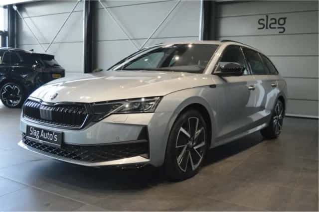 Škoda Octavia (2025) thumbnail 2