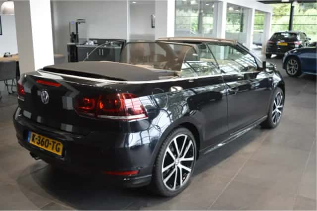 Volkswagen Golf (2015) thumbnail 4