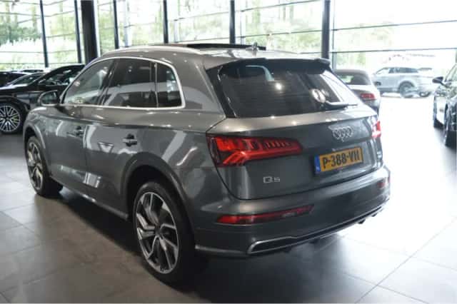 Audi Q5 (2017) thumbnail 6