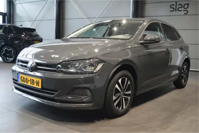 Volkswagen Polo (2018) thumbnail 2