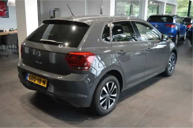 Volkswagen Polo (2018) thumbnail 4