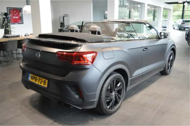 Volkswagen T-Roc (2022) thumbnail 4
