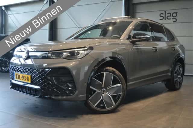 Volkswagen Tiguan (2024) thumbnail 1