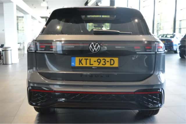Volkswagen Tiguan (2024) thumbnail 5