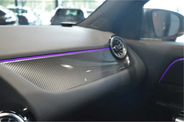 Mercedes-Benz GLA (2022) thumbnail 4
