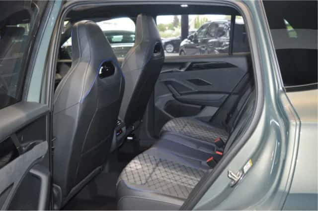 Volkswagen Tiguan (2024) thumbnail 5