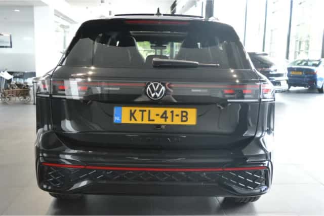 Volkswagen Tiguan (2024) thumbnail 5