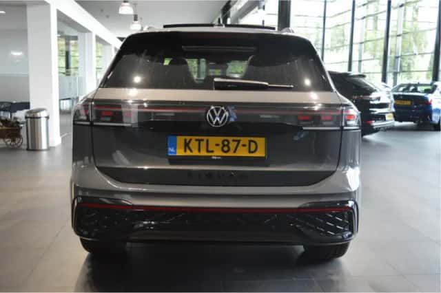 Volkswagen Tiguan (2024) thumbnail 5