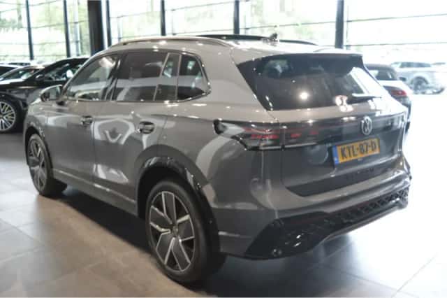 Volkswagen Tiguan (2024) thumbnail 6