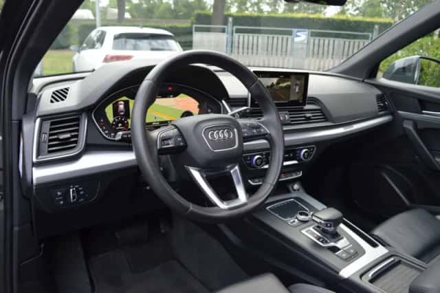 Audi Q5 (2017) thumbnail 3