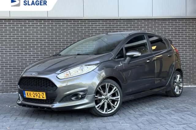 Ford Fiesta (2016) thumbnail 1
