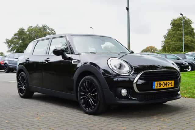MINI Clubman (2019) thumbnail 4
