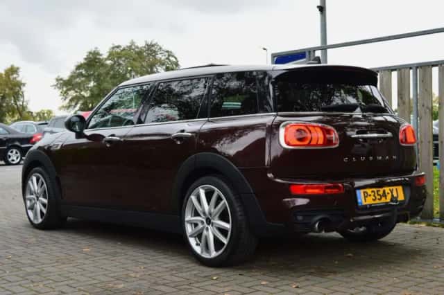 MINI Clubman (2016) thumbnail 3