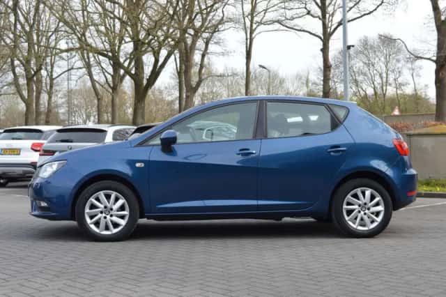 SEAT Ibiza (2014) thumbnail 6