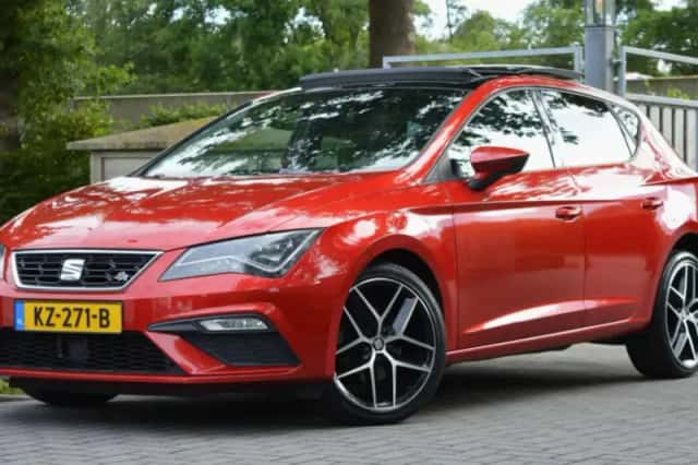 SEAT Leon (2017) thumbnail 1