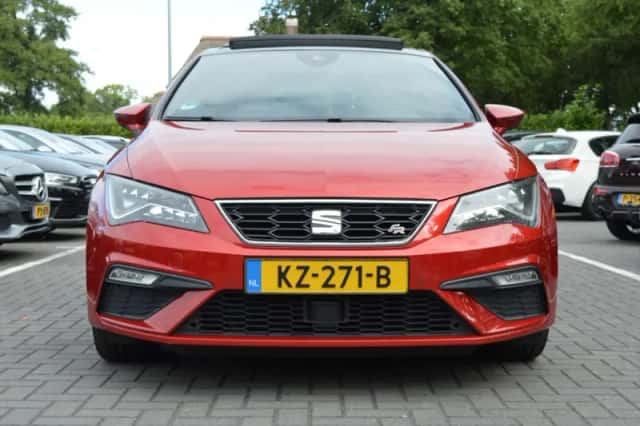SEAT Leon (2017) thumbnail 4