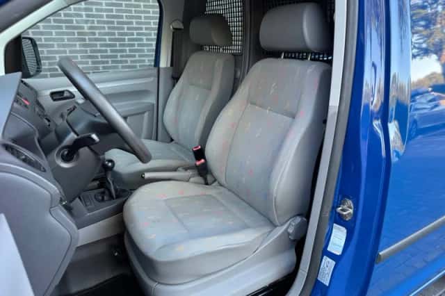 Volkswagen Caddy (2008) thumbnail 4