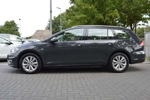 Volkswagen Golf (2020) thumbnail 6
