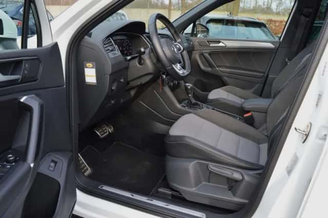 Volkswagen Tiguan (2017) thumbnail 5