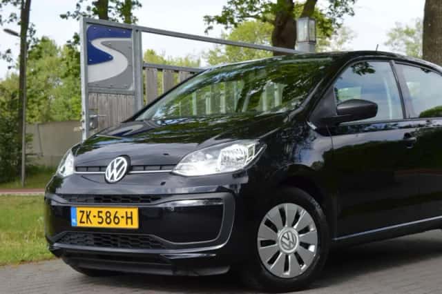 Volkswagen Up! (2019) thumbnail 6