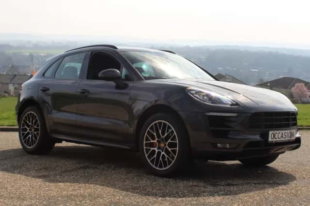 Porsche Macan (2017) thumbnail 2