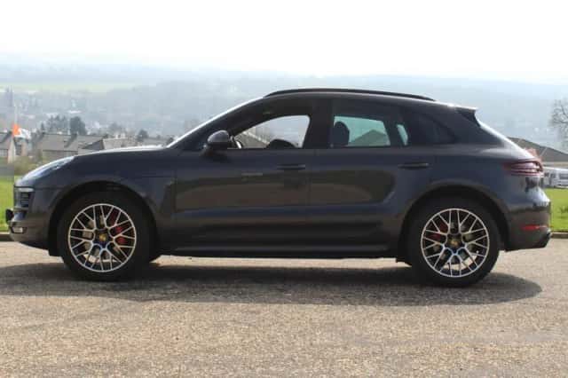 Porsche Macan (2017) thumbnail 6