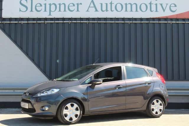 Ford Fiesta (2012) thumbnail 1