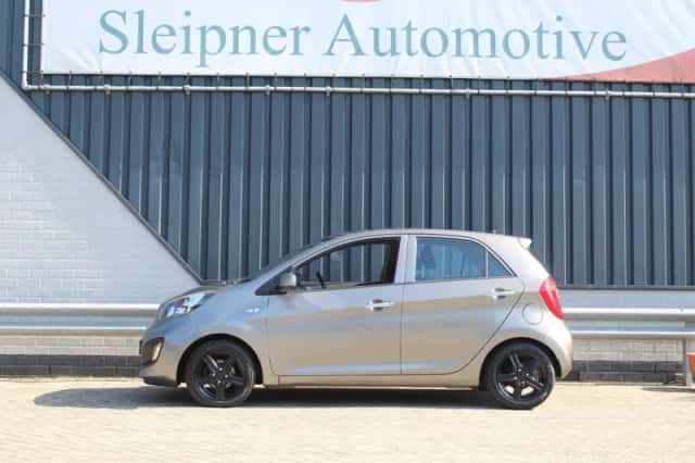 Kia Picanto (2013) thumbnail 6