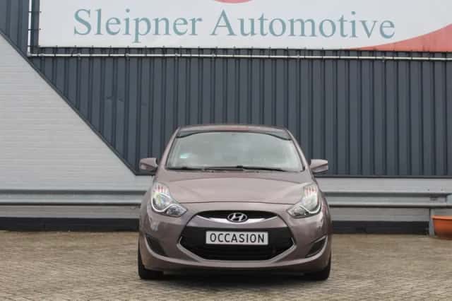 Hyundai ix20 (2011) thumbnail 2