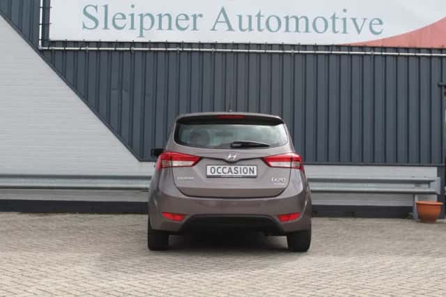 Hyundai ix20 (2011) thumbnail 6