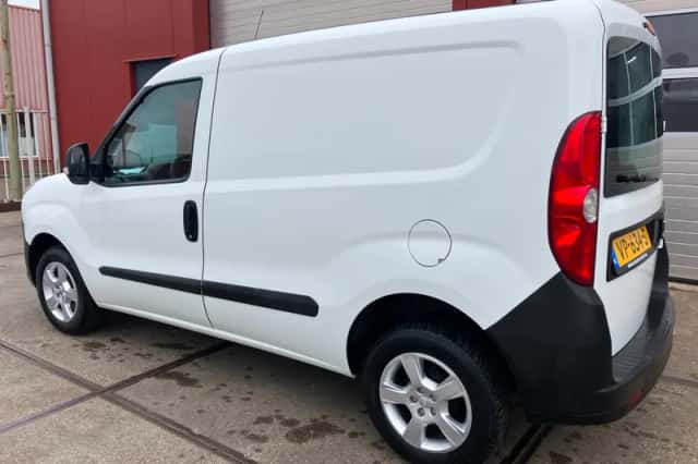 Opel Combo (2015) thumbnail 6