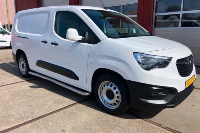 Opel Combo (2020) thumbnail 1
