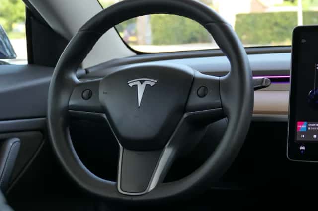 Tesla Model 3 (2019) thumbnail 6